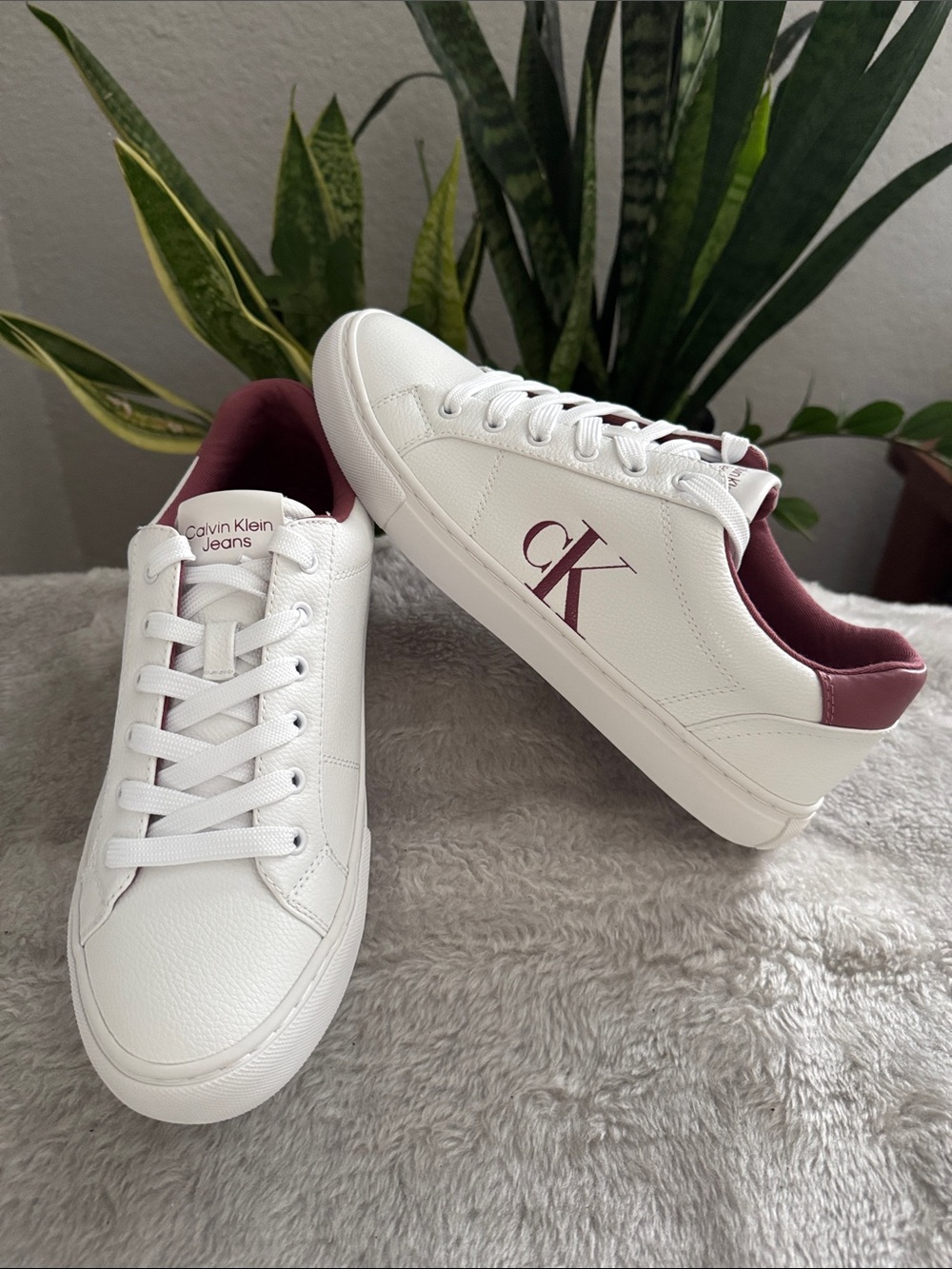 Calvin Klein Celbi White Faux Leather Low Top Sneakers- New! Women's 9M
